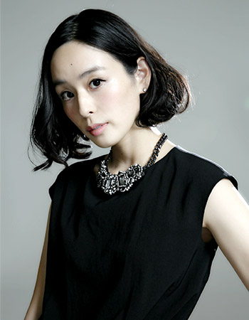 Emii - 歌手