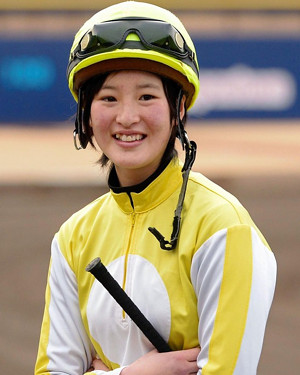 藤田菜七子 - 元 競馬騎手