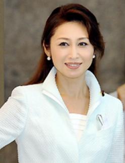 三原じゅん子 - 政治家、元女優、歌手