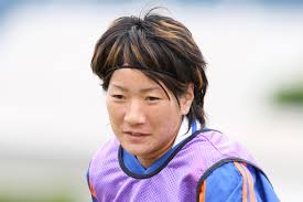 中岡麻衣子 - 女子サッカー選手