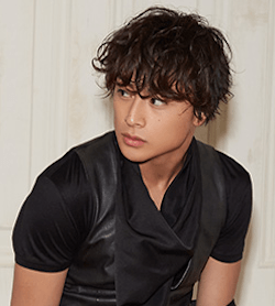 白濱亜嵐 - 俳優、ダンサー、ミュージシャン、EXILE・GENERATIONS