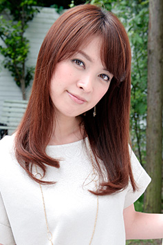鷲尾春果 - モデル、タレント