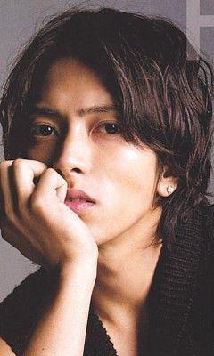 山下智久 - タレント、歌手・元 NEWS